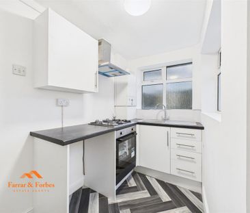 2 bedroom terraced house to rent - Photo 6