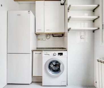 Carrer de Ramon Turró, Barcelona, Catalonia 08005 - Photo 5