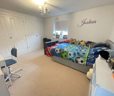 4 bedroom detached house to rent - Photo 4