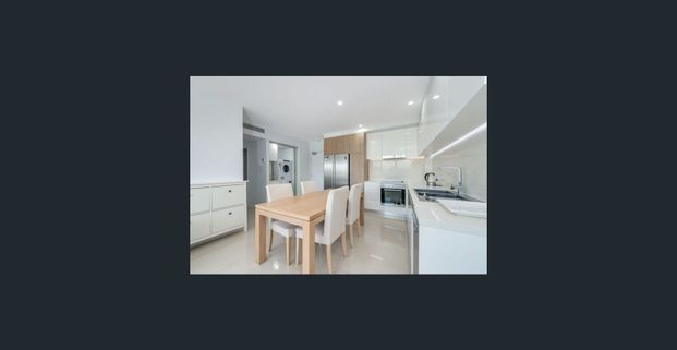 Spacious Furnished 2 Bedroom Apartment In The Heart Of Southport - Photo 1