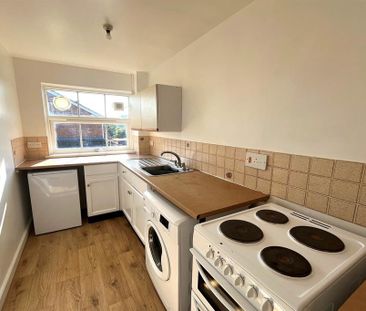 1 bedroom flat to rent - Photo 5