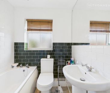 3 bedroom end of terrace house to rent - Photo 6