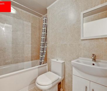 5 bedroom terraced house to rent - Photo 5