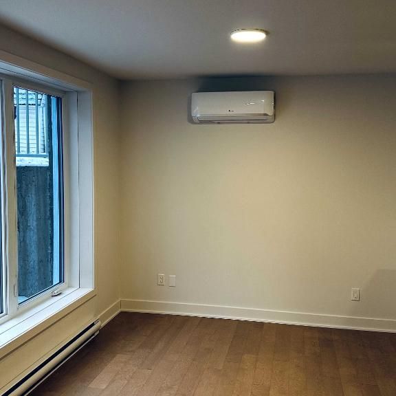 3 ½ Demi-sous-sol, proche de Grande allée / montée St-Hubert - Photo 1