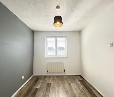 3 Bedroom House - Link Detached To Let - Photo 4