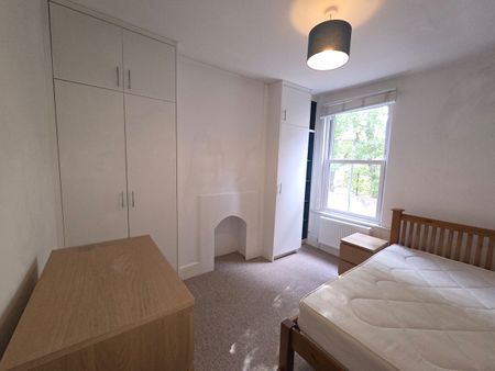 4 Bed Terraced House, Exon Street, SE17 - Photo 4