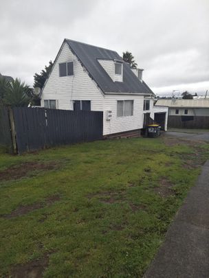 Fully Fenced 3 bed home in Randwick Park - Photo 1