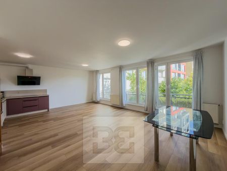 Pronájem bytu 3+kk 89 m2 - Fotografie 4