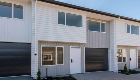 Near New & Ready to Move In! - Photo 3