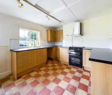 3 bedroom cottage to rent - Photo 6