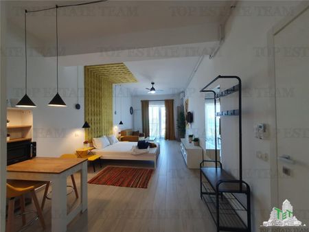 Apartament cu 1 camera vedere Lacul Siutghiol si Mare Neagra zona Cazino Mamaia - Photo 2
