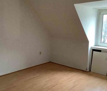 Vogelnest in schöner Lage: günstige 2-Zi.-DG - Photo 1