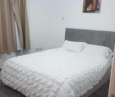 High Road Ilford, IG1 - Photo 6