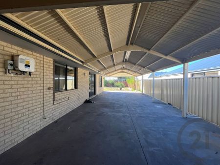 Kingston Family Home - Photo 3
