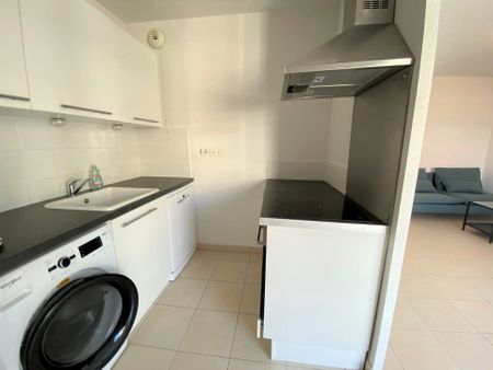 Appartement 2 pièces 46m2 MARSEILLE 8EME 1 014 euros - Photo 4