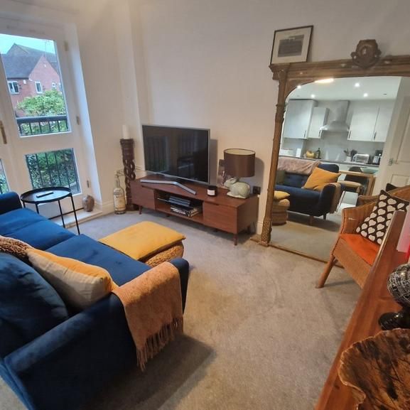 2 bedroom flat to rent - Photo 1