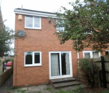 2 bedroom semi-detached house to rent - Photo 3