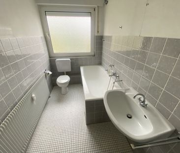 2-Zimmer-Wohnung – Loggia – Pkw-Stellplatz - Photo 1
