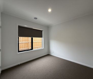 Modern Family Home! - Photo 2