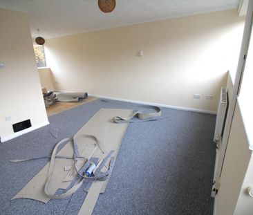 2 bedroom maisonette to rent - Photo 3