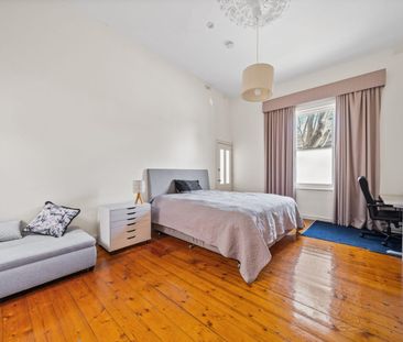 Charming Fully Furnished Studio in the Heart of St Kilda - Photo 2