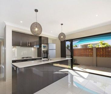 Stylish and Spacious Home in a Great Location! - Photo 3