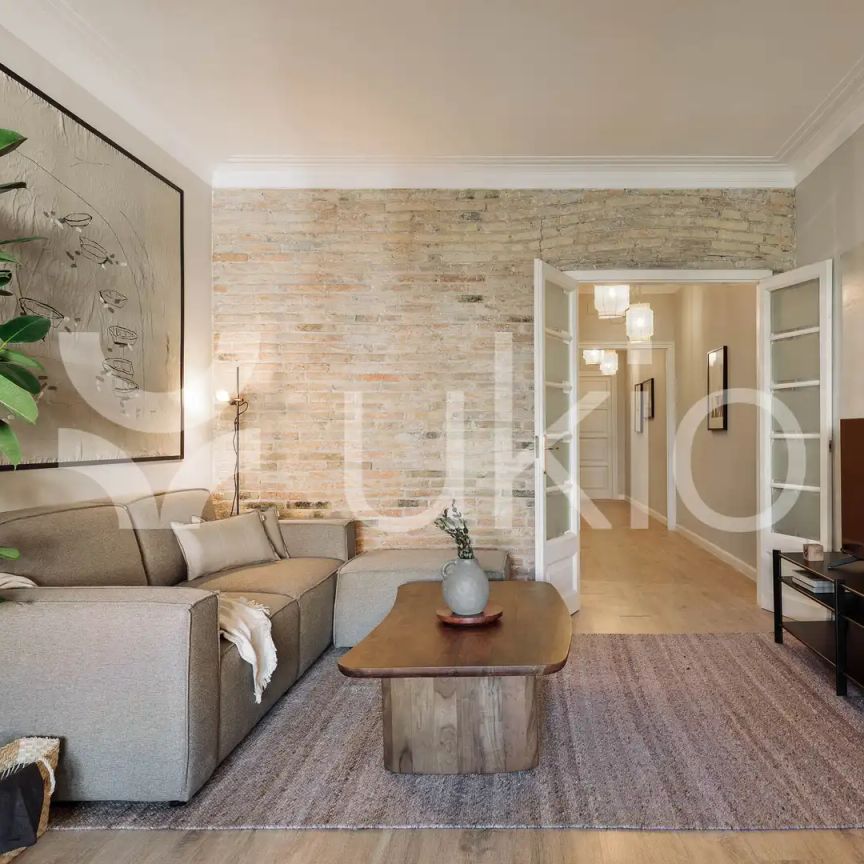 Apartamento de alquiler en Carrer de Villarroel, L'Antiga Esquerra de l'Eixample - Photo 1