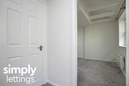 Studio to rent - Photo 5