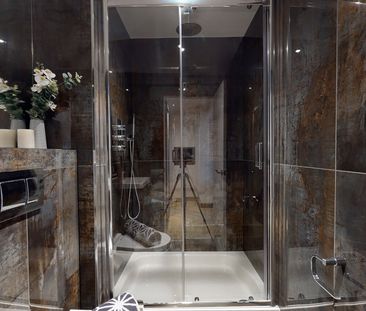 Apt 20, Live Oasis Piccadilly - Photo 1