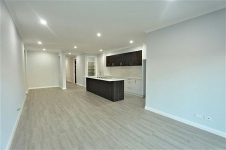 Near New 4 Bedroom Home For Lease! - Photo 5