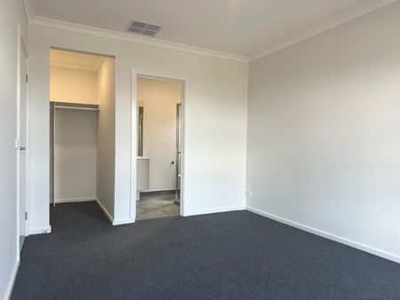 Beautiful 4 Bedroom Home for Rent - Photo 5