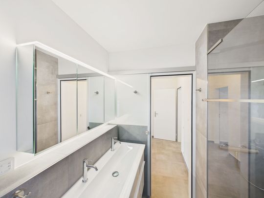 Luminous 3.5-room apartment in Dietikon – First occupancy after renovation - Photo 1