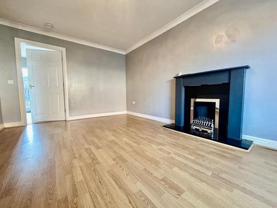 4 bedroom terraced house to rent - Photo 1