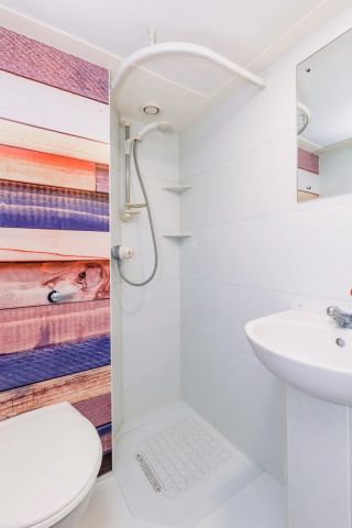 Flat 2-Bedroom E - Photo 5
