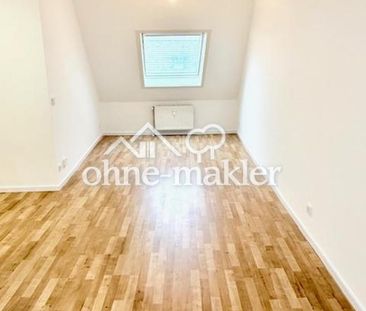 Stilvoll neu sanierte und helle 2,5 Zimmer Wohnung - ruhig und zent... - Foto 2