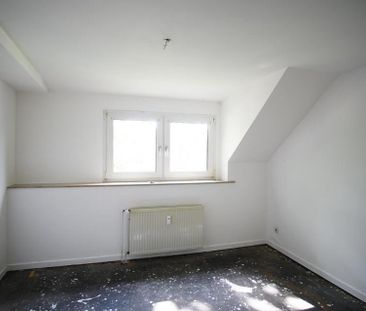 ERSTBEZUG nach Sanierung + Einzug ab 01.03.2026 möglich! - Photo 2