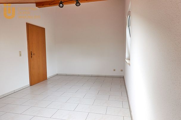 Schicke 2,5 Zimmerwohnung - Einbauküche - ruhige Lage im Grünen - Rodgau - Foto 1