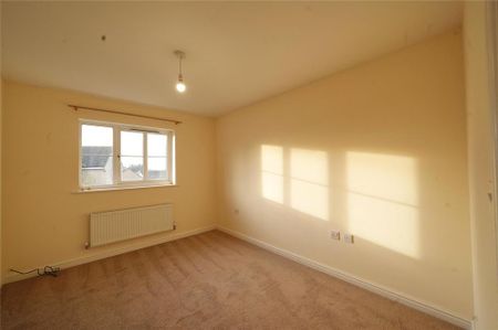 3 bedroom detached house to rent - Photo 5