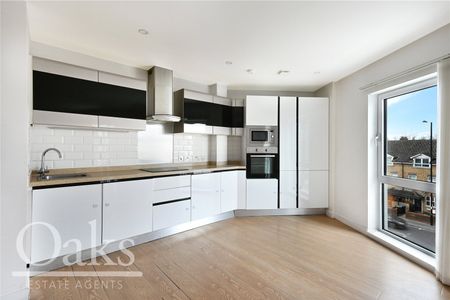 Newgate, Croydon, Surrey - Photo 3