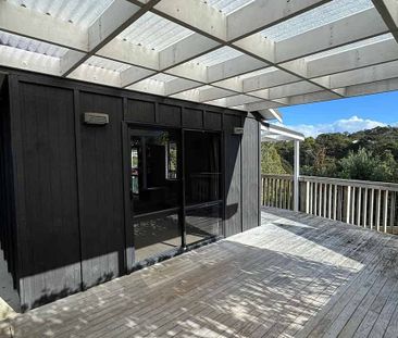 Charming 3BR Home in Torbay! - Photo 5