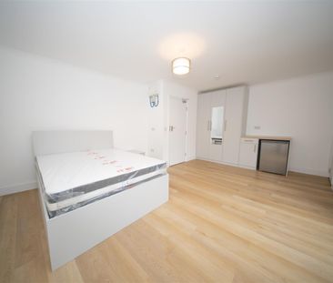 Bath Road, Hounslow - Photo 3