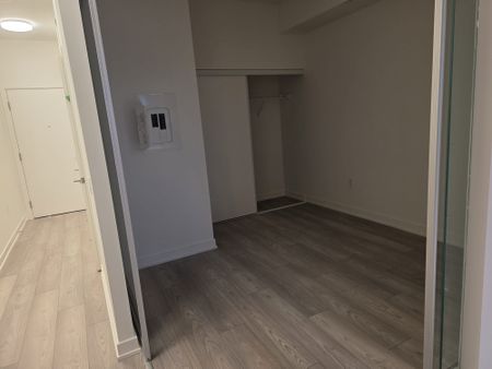For Lease - 110 Broadway Avenue Unit# 214, Toronto, Ontario - Photo 2