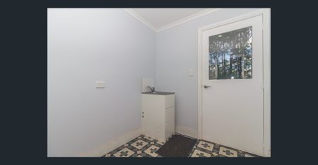 Stunning Island Retreat with Bay View - Photo 2