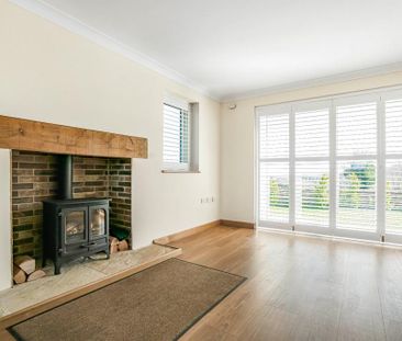 2 bedroom detached house to rent - Photo 2