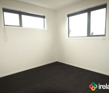 Two Bedroom Beauty - Photo 1