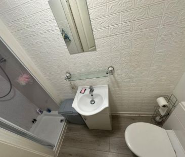 2 bedroom semi-detached house to rent - Photo 1