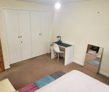 Room in a Shared House, Jenson Way, SE19 - Photo 1