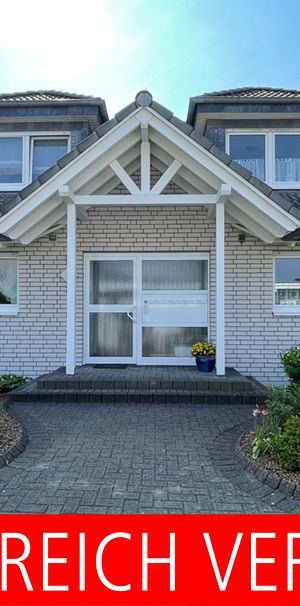 Sehr gepflegt, mit Balkon und Carport! 3-Zimmer-Mietwohnung im 1. Obergeschoss - Photo 2