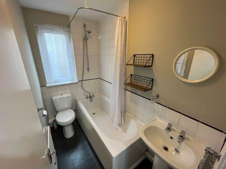 Flat 4, 50 John Street, Aberdeen, AB25 1LL - Photo 4