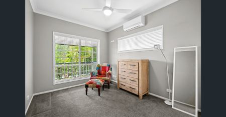 Coastal Family Retreat in Mount Coolum - Photo 5